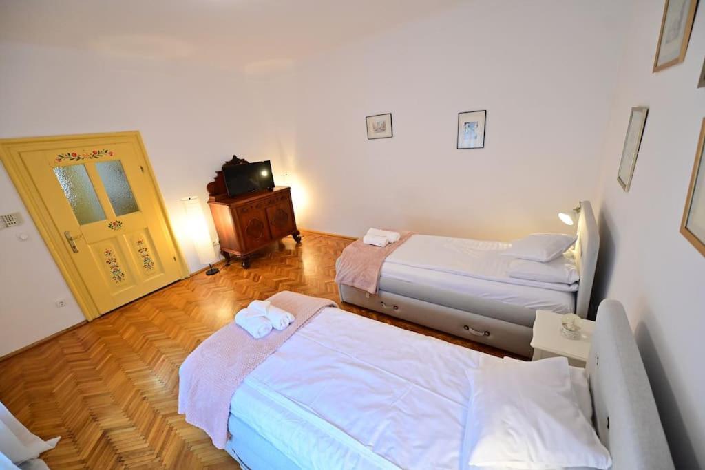 Flh - Althaus Apartment Sibiu Exterior foto