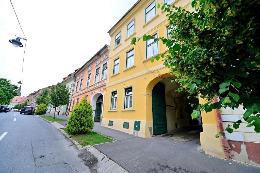 Flh - Althaus Apartment Sibiu Exterior foto